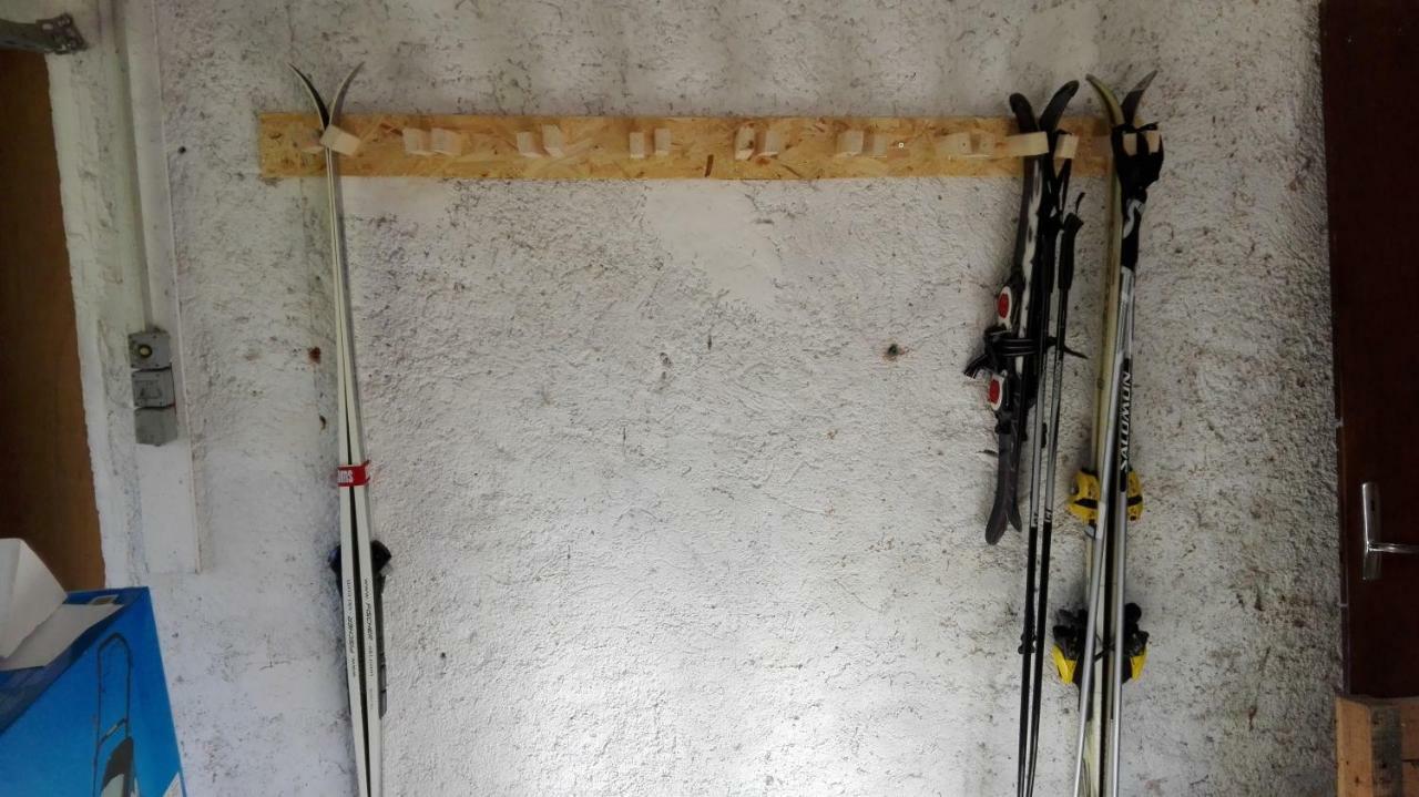 Gite 13 personnes- 7 pièces - wifi - ménage compris - 2 kms du lac des corbeaux - proche pistes navette hivernale à moins de 100m - par aventure le bol d'air à 250m La Bresse Esterno foto
